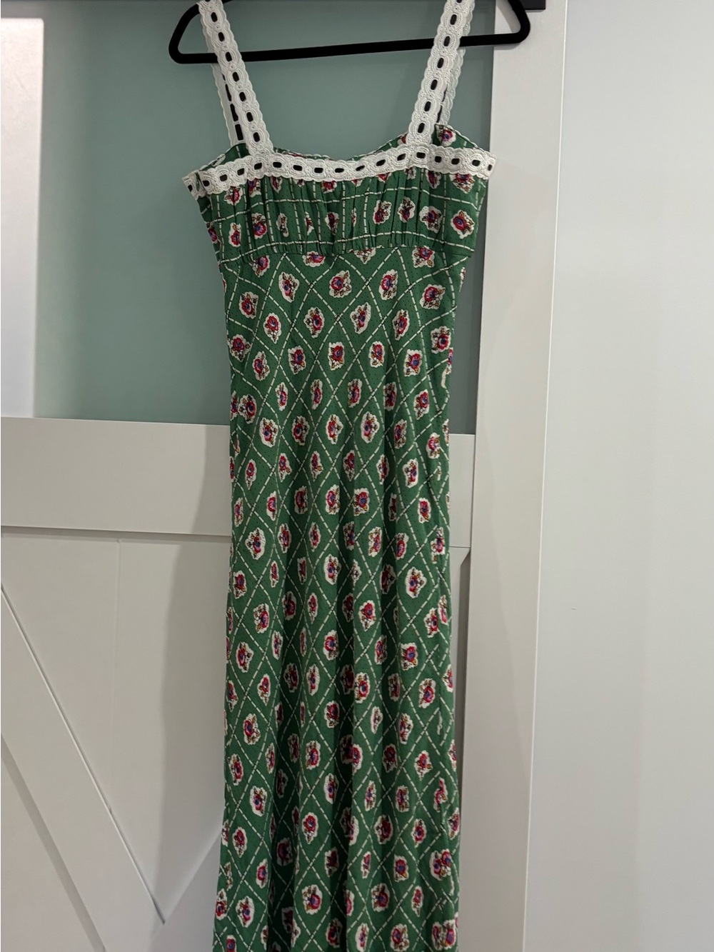 WAYF. Green Patterned Midi Dress with Contrast Trim - Picture 11 of 16